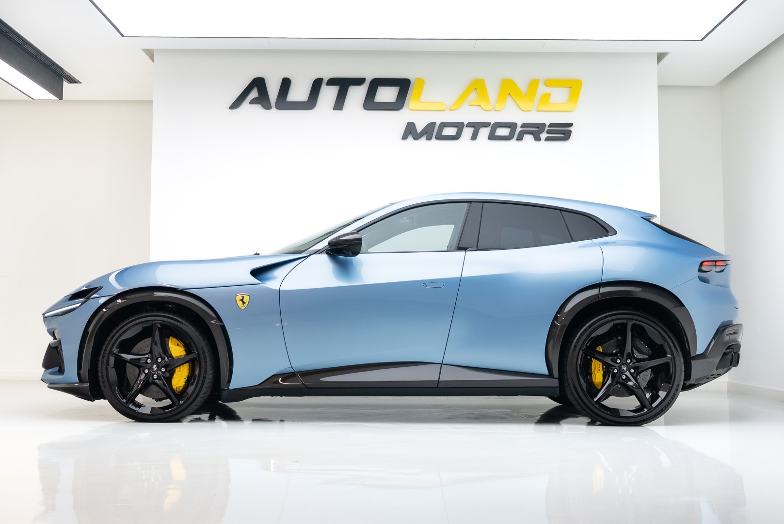 2025 FERRARI PUROSANGUE | FULL CARBON | MAIN DEALER SERVICE | HIGH SPEC